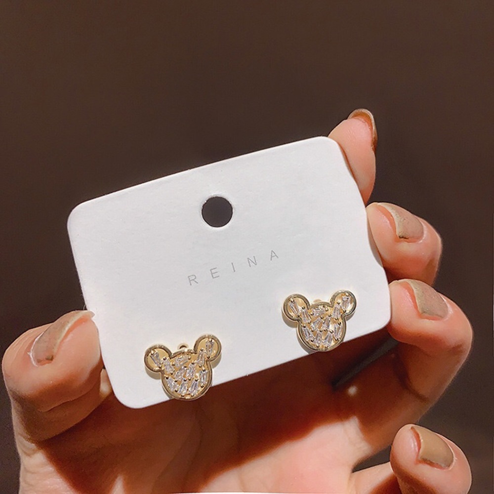 Bear stud earrings